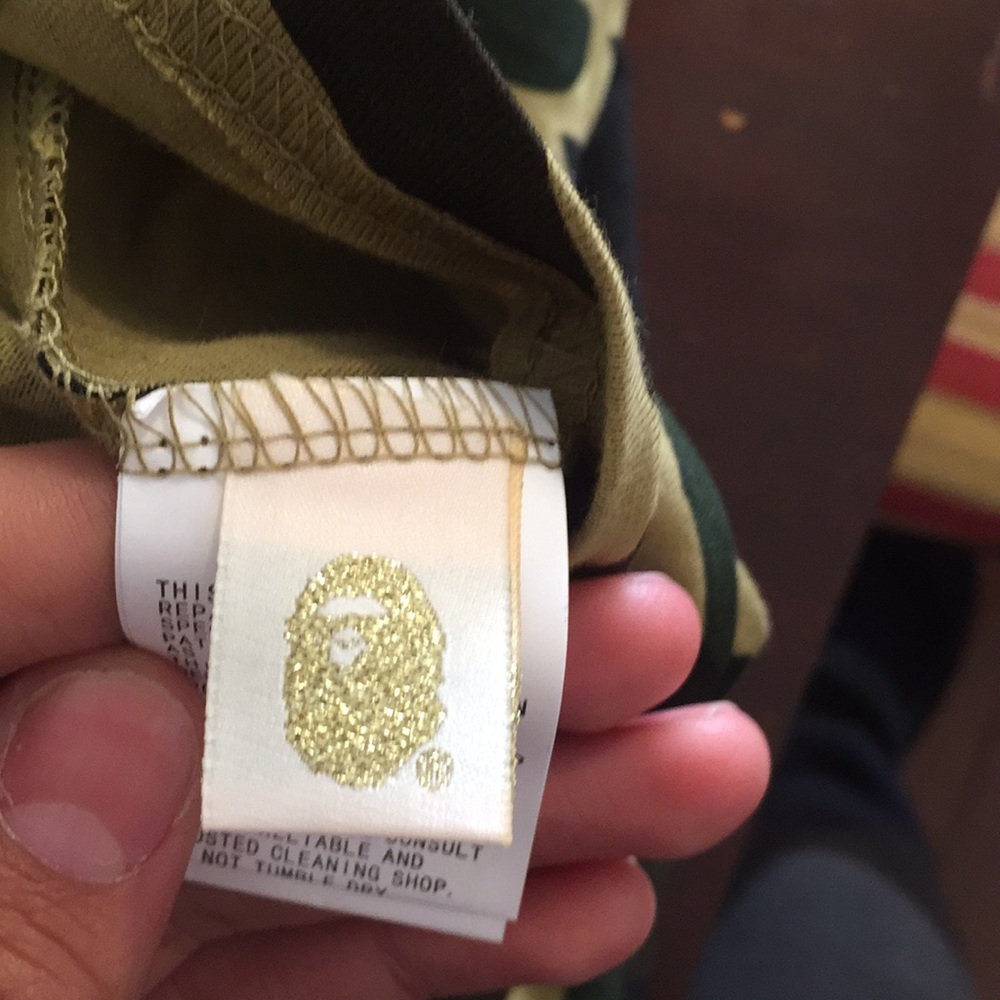 💯% AUTHENTIC BAPE T-shirt - Picture 7 of 8